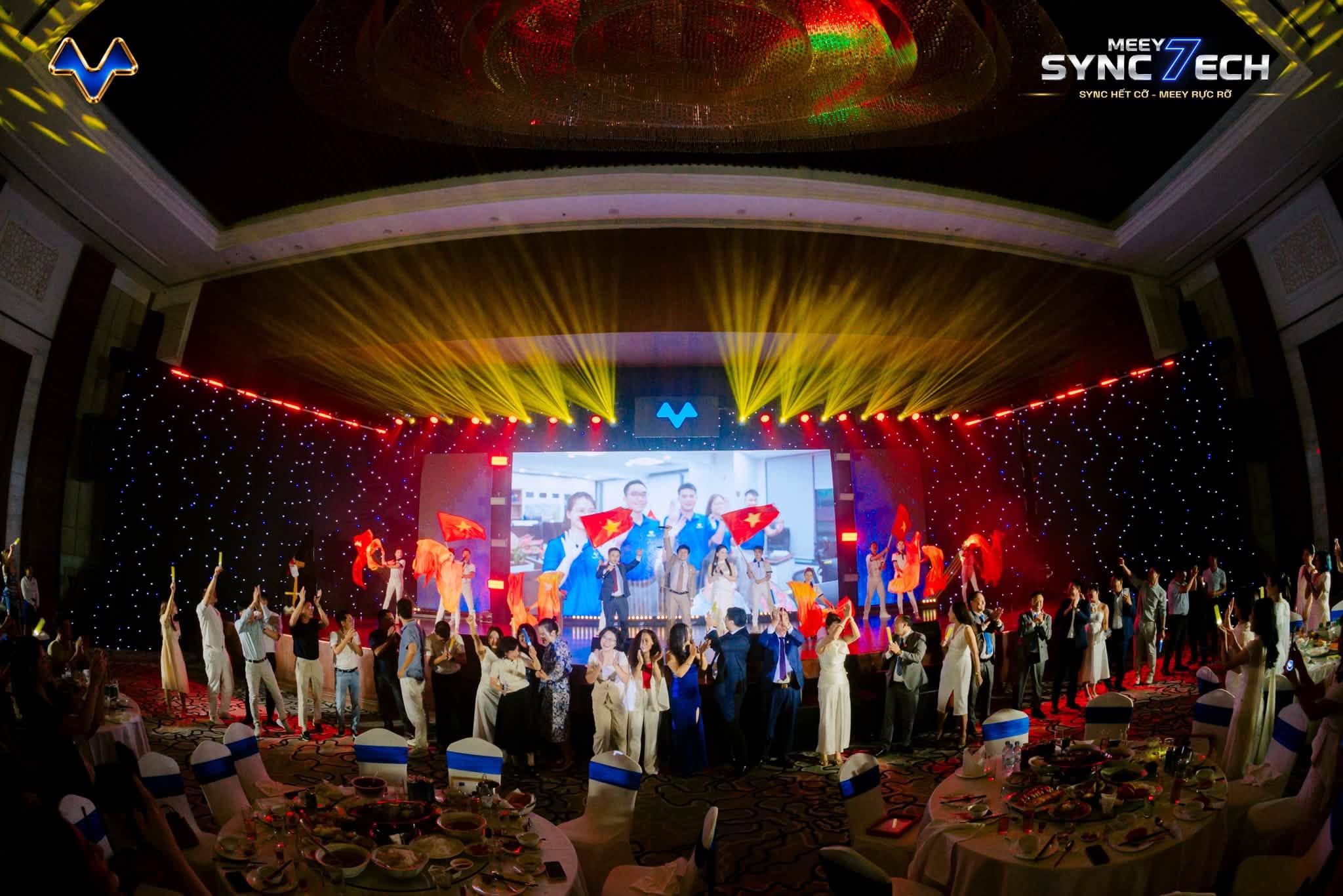 Sync Hết Cỡ – Meey Rực Rỡ — hình 2